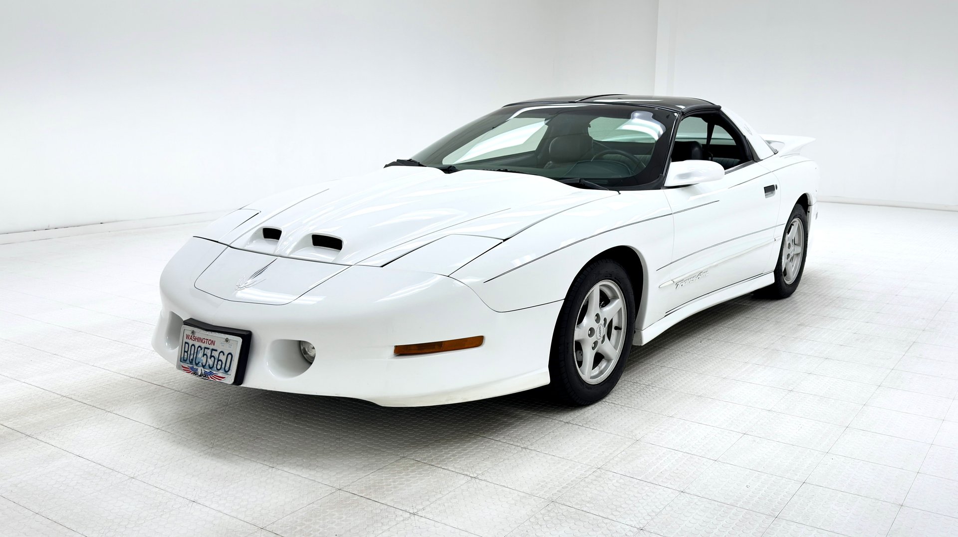 1997 Pontiac Firebird in White