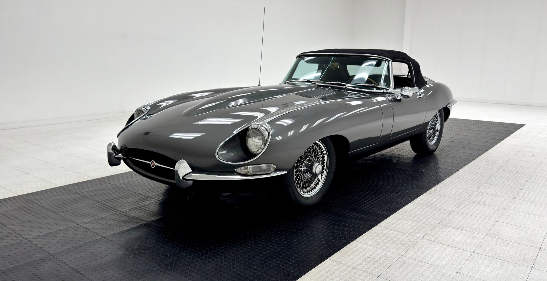 1967 Jaguar XKE in Gray