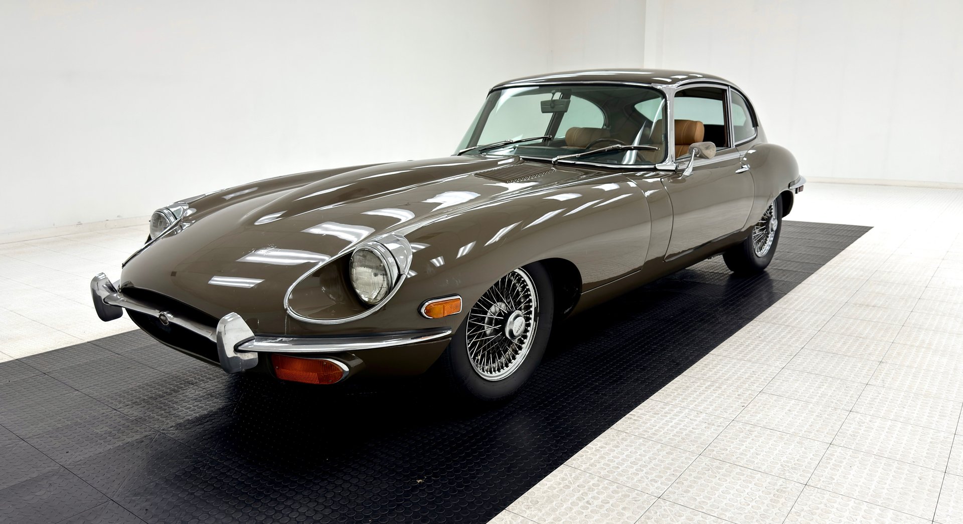 1970 Jaguar XKE in Brown