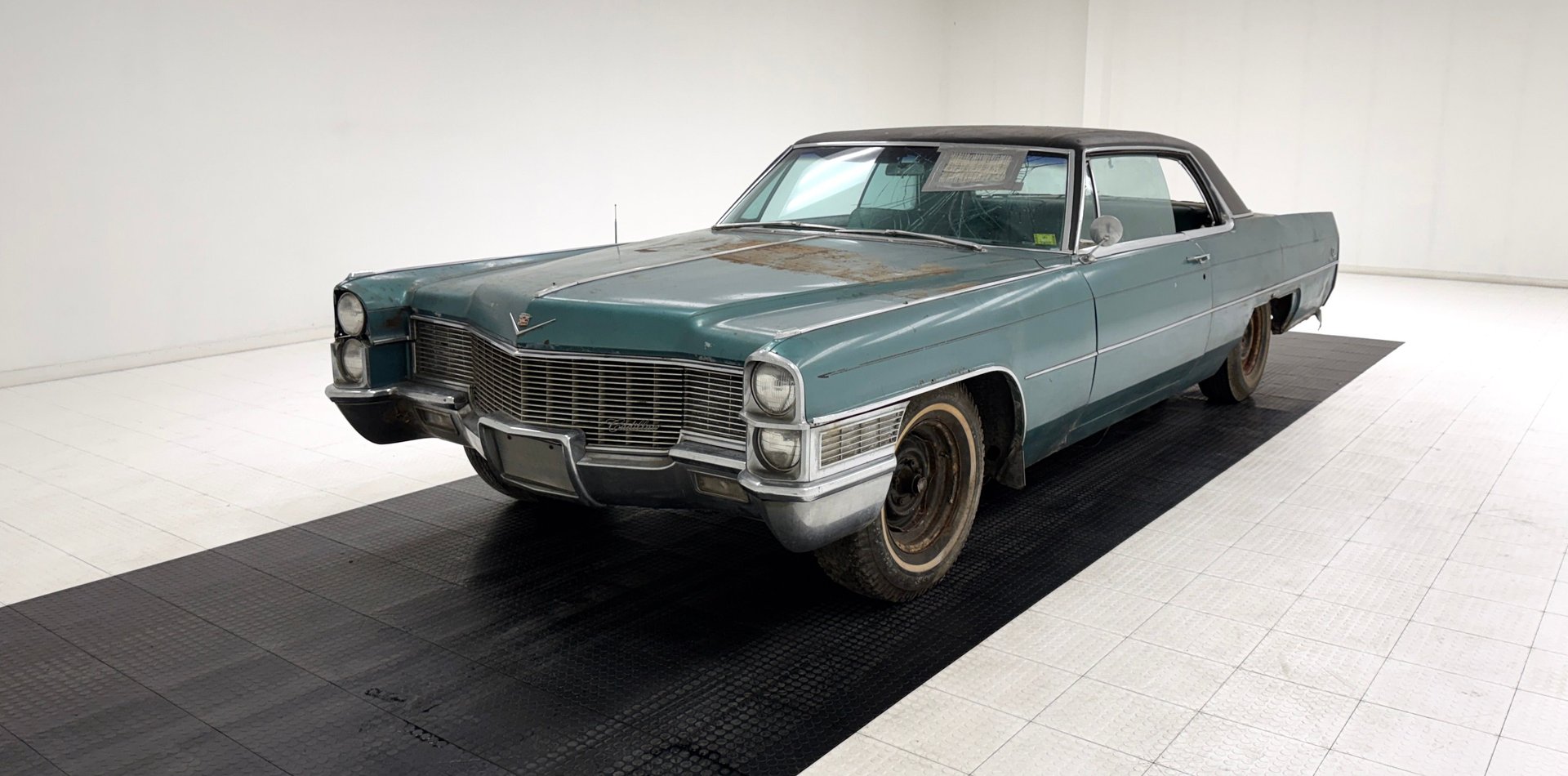 1965 Cadillac Coupe DeVille