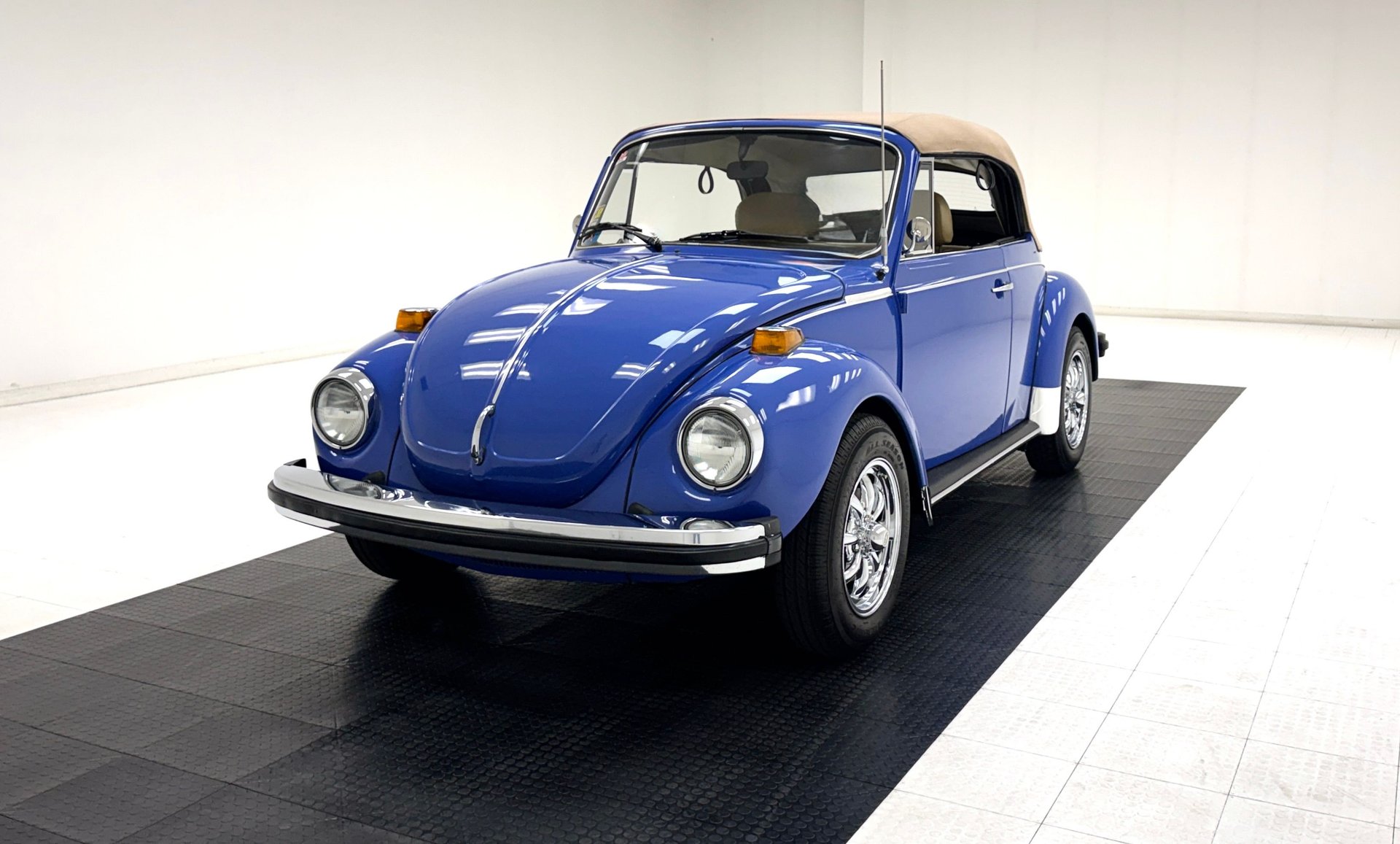 1978 Volkswagen Super Beetle in Blue