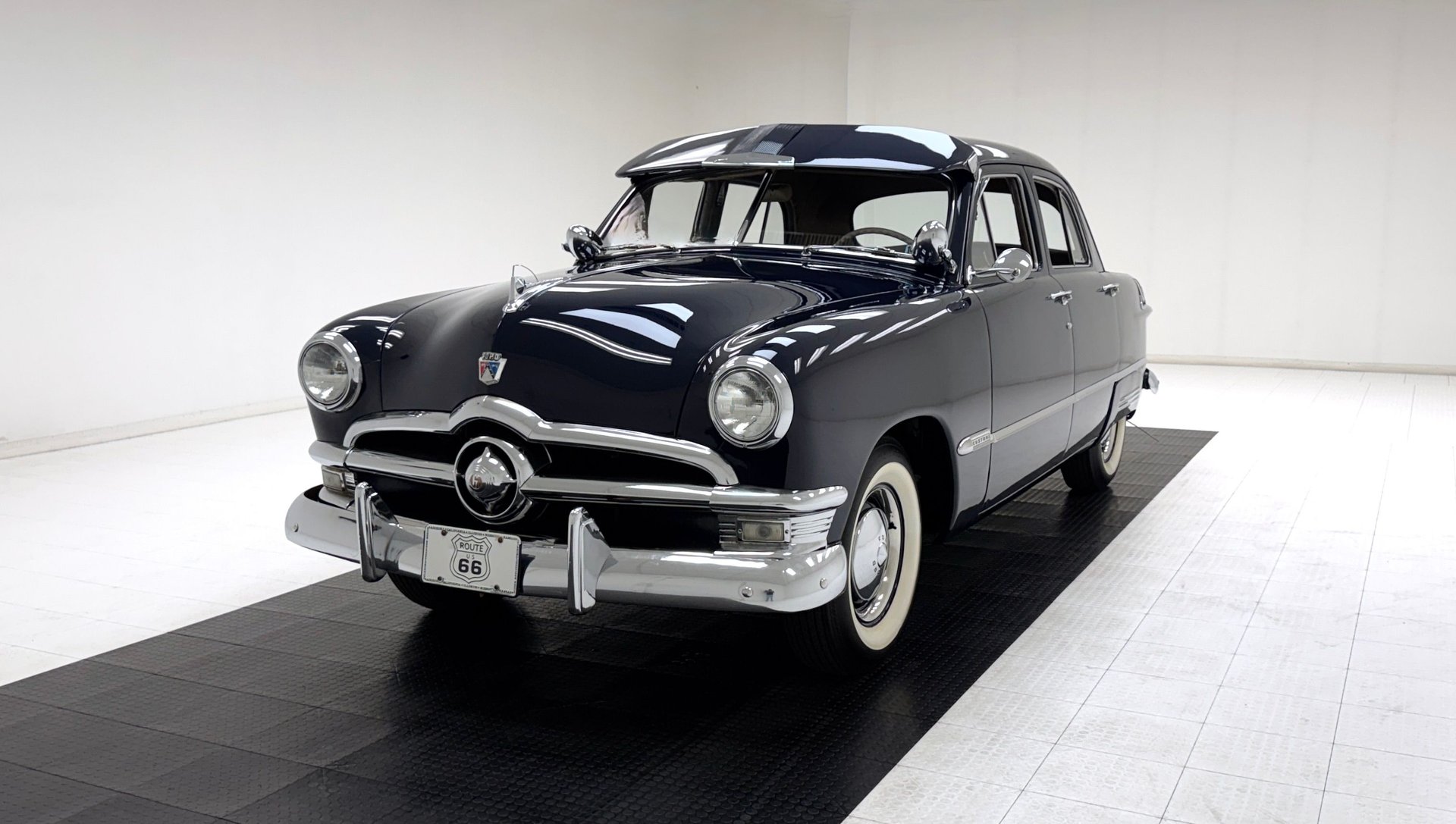 1950 Ford Custom in Dark Blue