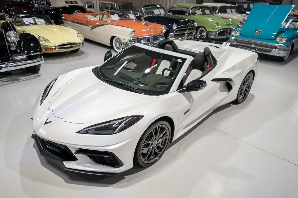 2023 Chevrolet Corvette Stingray Convertible 3LT in White Pearl Metallic Tricoat