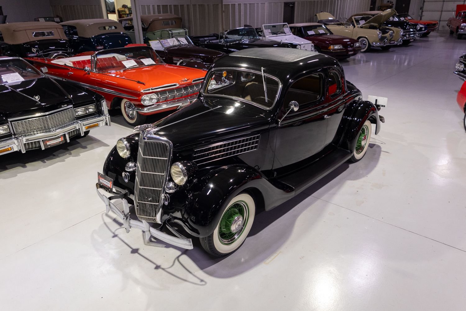 1935 Ford Model 48 De Luxe 5-Window Coupe in Black